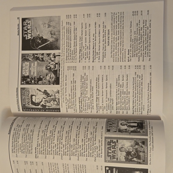 Science Fiction Collectibles Identification & Values Reference Book - Picture 5 of 11